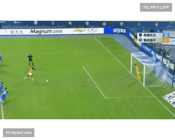 青岛海牛八粒失球中三粒为点球 禁区内防守动作需更谨慎